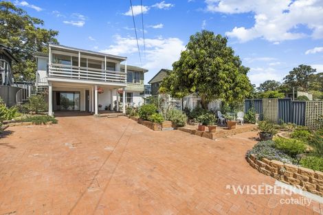 24 Macquarie Rd, Mannering Park, NSW 2259