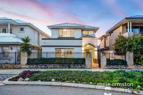 Property photo of 32 Windmill Circle Burns Beach WA 6028