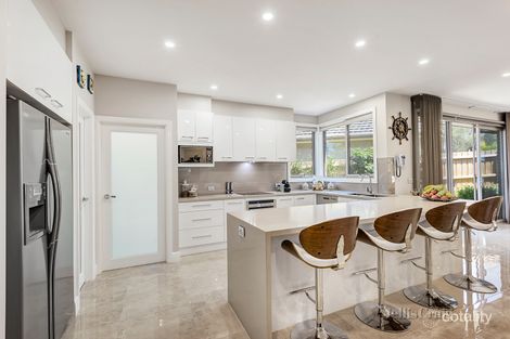 Property photo of 21B Damon Road Mount Waverley VIC 3149