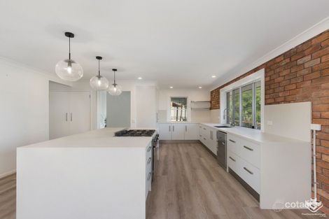 Property photo of 12 Leura Place Helensvale QLD 4212