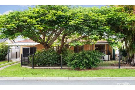 Property photo of 4 The Glade Labrador QLD 4215
