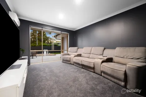 Property photo of 16 Lookout Parade Tamborine Mountain QLD 4272