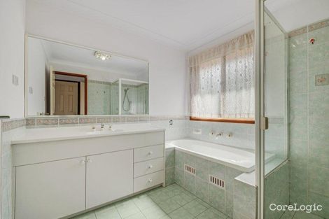 Property photo of 11 Forest Close Cherrybrook NSW 2126