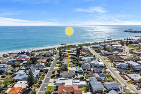 Property photo of 17 Robin Avenue Sorrento WA 6020