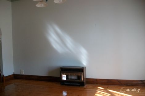 Property photo of 8 Swinburne Street Rippleside VIC 3215