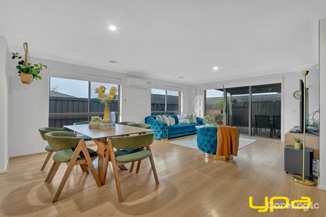 Property photo of 55 Blackhazel Crescent Clyde North VIC 3978