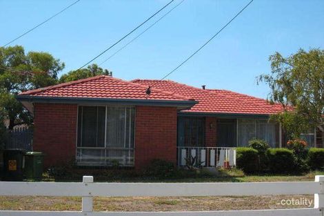 Property photo of 28 Rylandes Drive Gladstone Park VIC 3043