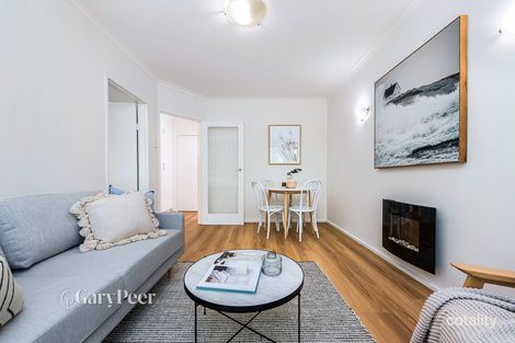 Property photo of 4/12 St Huberts Road Carnegie VIC 3163