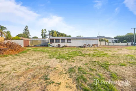 Property photo of 1 The Crescent Brunswick WA 6224