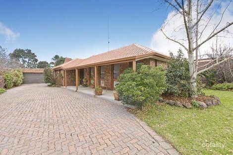 35 Sandringham Pde, Newtown, VIC 3220