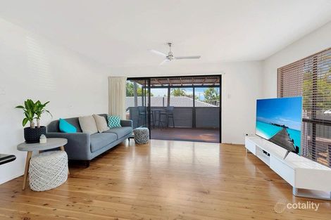 Property photo of 137 Bamboo Avenue Benowa QLD 4217