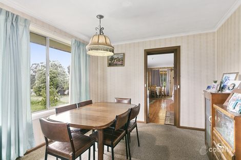 240 Beenak Rd, Wandin North, VIC 3139