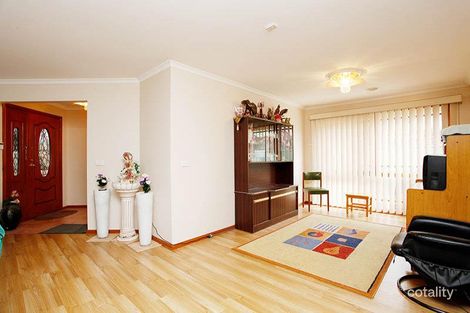 25 Perkins Gr, Burnside, VIC 3023