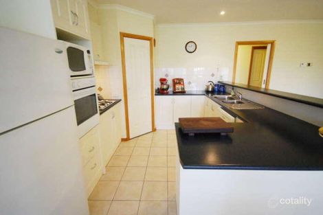 Property photo of 4 Chapel Cross Court Winter Valley VIC 3358