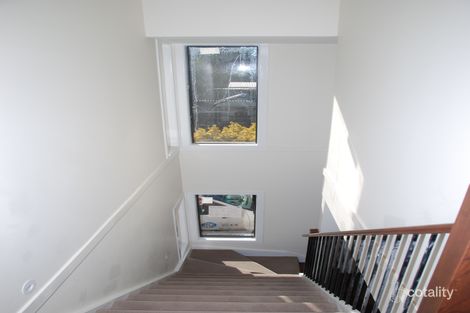 Property photo of 2/106 Monahans Road Cranbourne VIC 3977