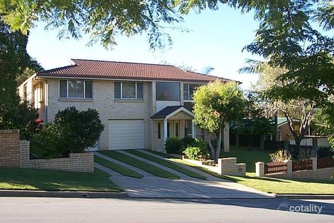 4 Fairway Otlk, Arana Hills, QLD 4054