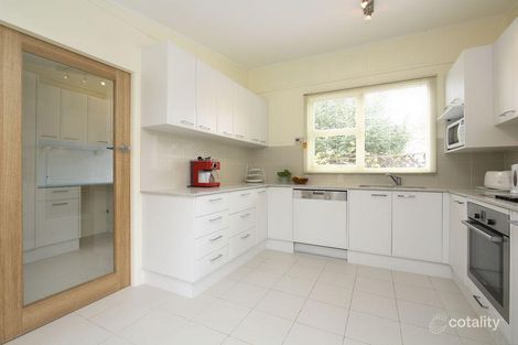 Property photo of 86 Walker Crescent Narrabundah ACT 2604
