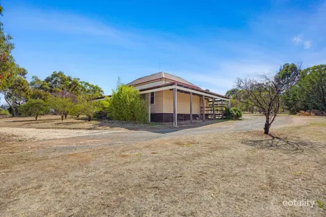 Property photo of 37 London Road Stawell VIC 3380