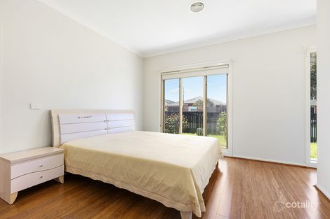 Property photo of 227 Paterson Drive Lynbrook VIC 3975