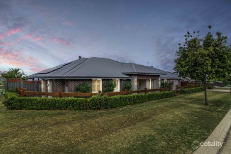 8 Mcglinchey Cres, Thornton, NSW 2322