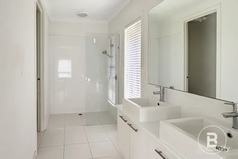 Property photo of 138 Aspect Parade Alfredton VIC 3350