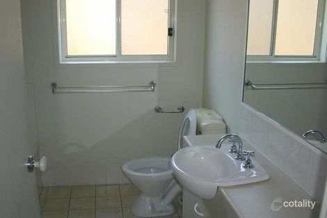 Property photo of 14 School Road Wynnum West QLD 4178