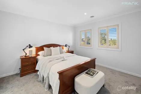 Property photo of 159 Gowanbrae Drive Gowanbrae VIC 3043