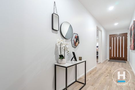 Property photo of 21 Wardan Avenue Greenvale VIC 3059