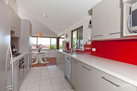 Property photo of 40 Southwick Street Wynnum QLD 4178