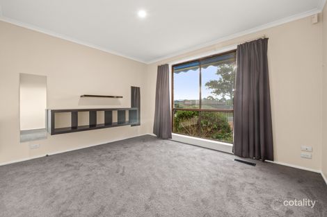Property photo of 32 Lansell Circuit Wanniassa ACT 2903