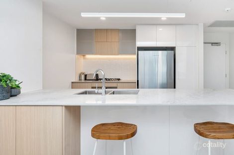 Property photo of 304/68-72 Sir Fred Schonell Drive St Lucia QLD 4067