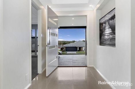 Property photo of 17 Garran Avenue Renwick NSW 2575