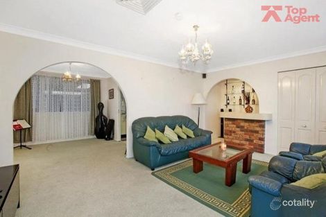 Property photo of 14 Flora Court Baulkham Hills NSW 2153
