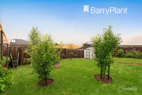 Property photo of 6 Cato Way Pakenham VIC 3810