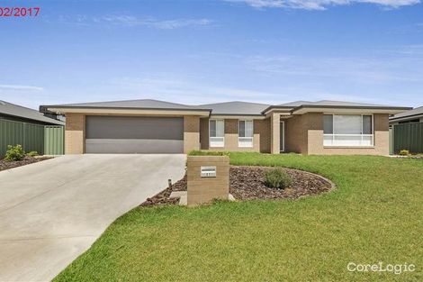 Property photo of 21 Paperbark Drive Forest Hill NSW 2651