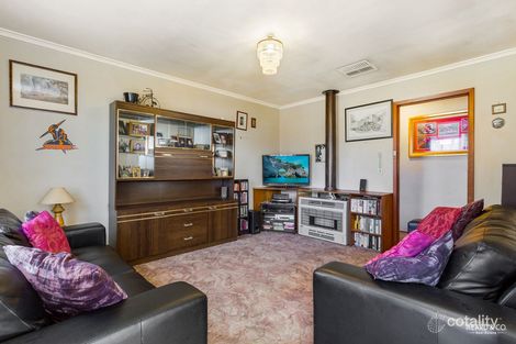 Property photo of 28 Helm Street Kangaroo Flat VIC 3555