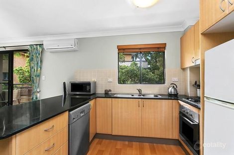 Property photo of 9/24-26 Dee Why Parade Dee Why NSW 2099