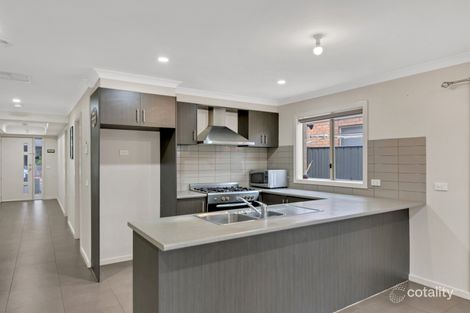 Property photo of 22 Turva Avenue Tarneit VIC 3029