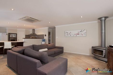 Property photo of 48 Callitris Crescent Broadwater WA 6280