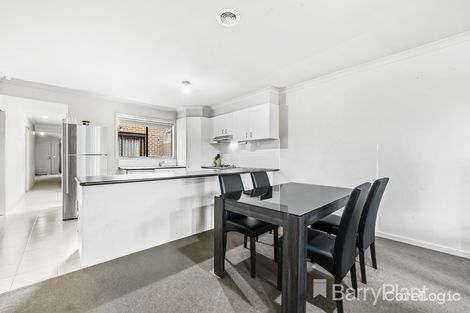 Property photo of 1/18 Mermaid Crescent Wyndham Vale VIC 3024