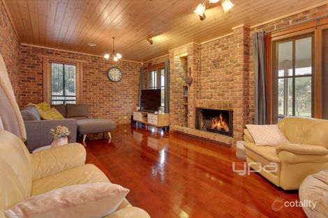Property photo of 51 Nangiloc Crescent Werribee VIC 3030