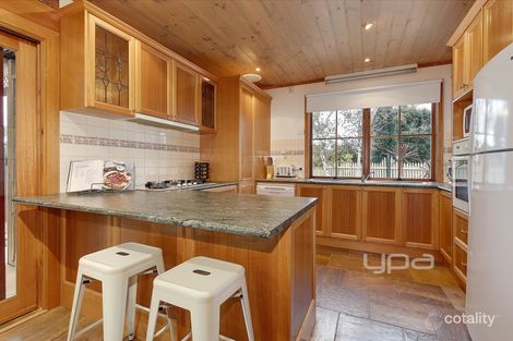 Property photo of 51 Nangiloc Crescent Werribee VIC 3030