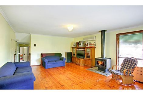 Property photo of 62 Zina Grove Mooroolbark VIC 3138