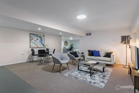Property photo of 28 Wodonga Crescent Thomastown VIC 3074