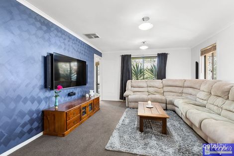 Property photo of 16 Petalnina Close Somerville VIC 3912