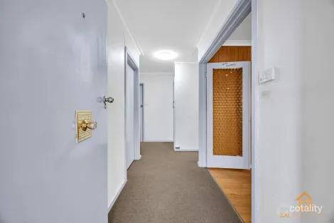 Property photo of 19 Kingsford Avenue Melton South VIC 3338