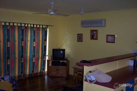 Property photo of 3 Wiskar Close Bentley Park QLD 4869