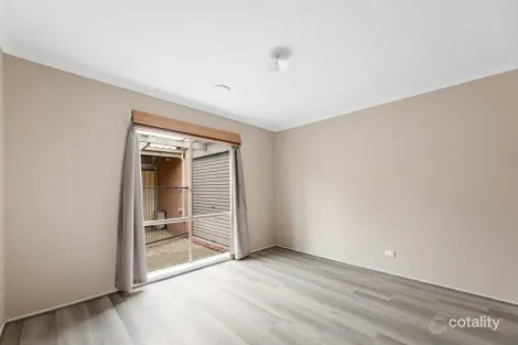 Property photo of 32 Woolpack Street Hoppers Crossing VIC 3029