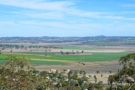 8 Rowland Ct, Gowrie Mountain, QLD 4350