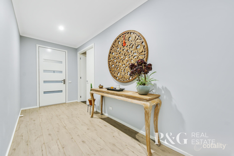 Property photo of 6 Shawshank Avenue Clyde VIC 3978